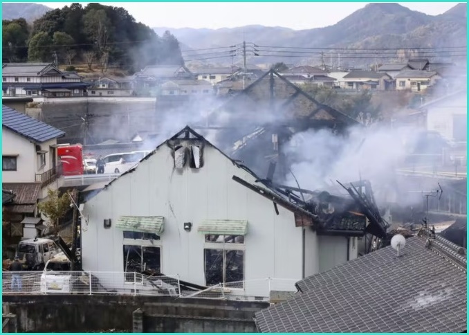 福岡火事画像