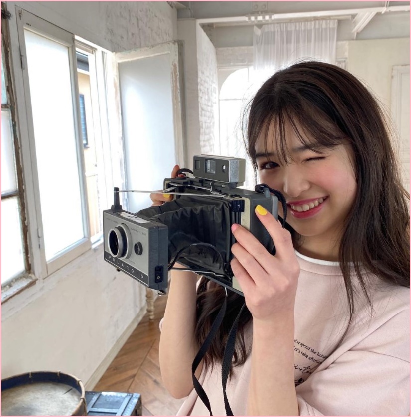 小川彩画像